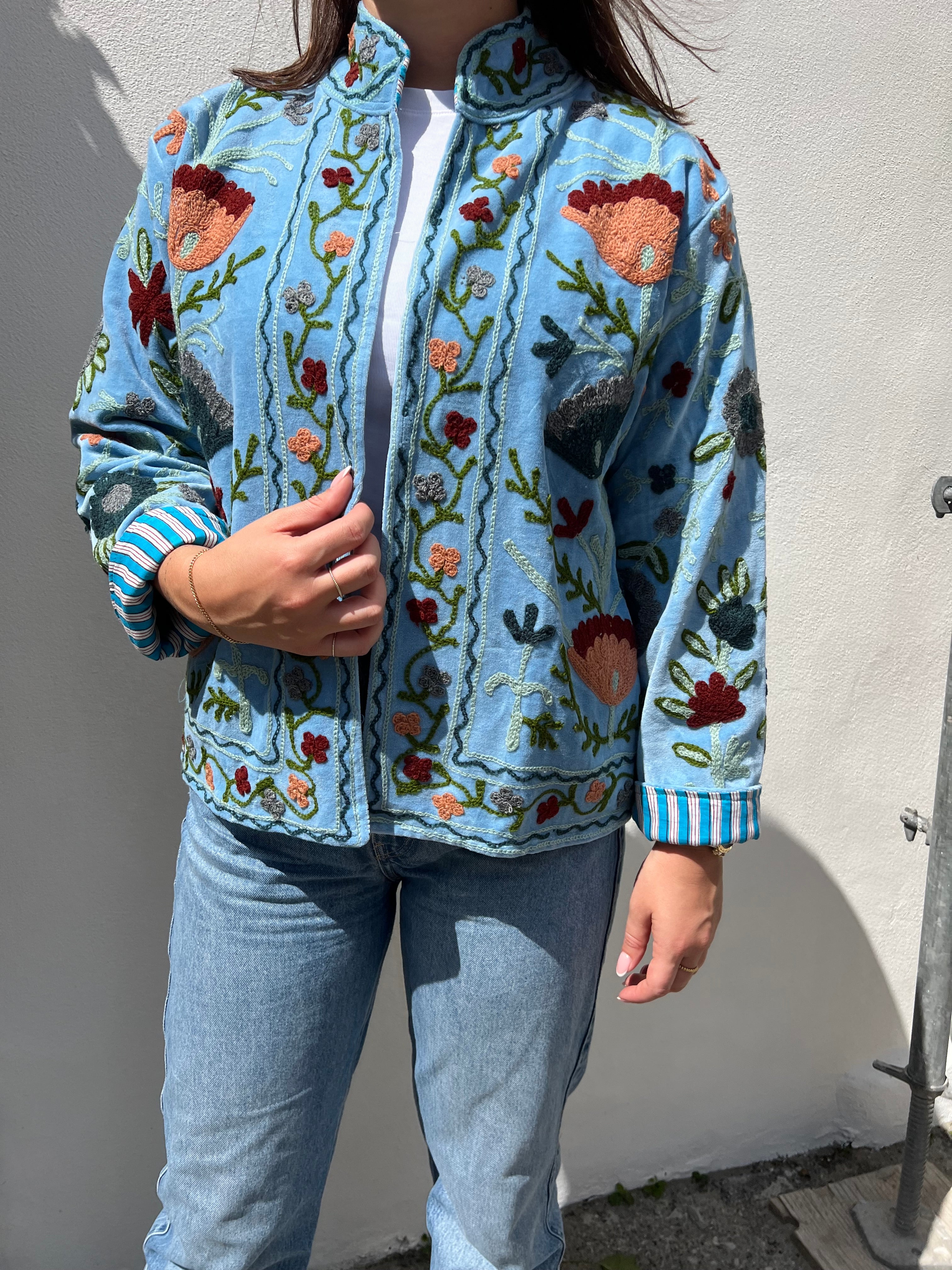 AGATE - VELOUR JAKKE - LYSEBLÅ