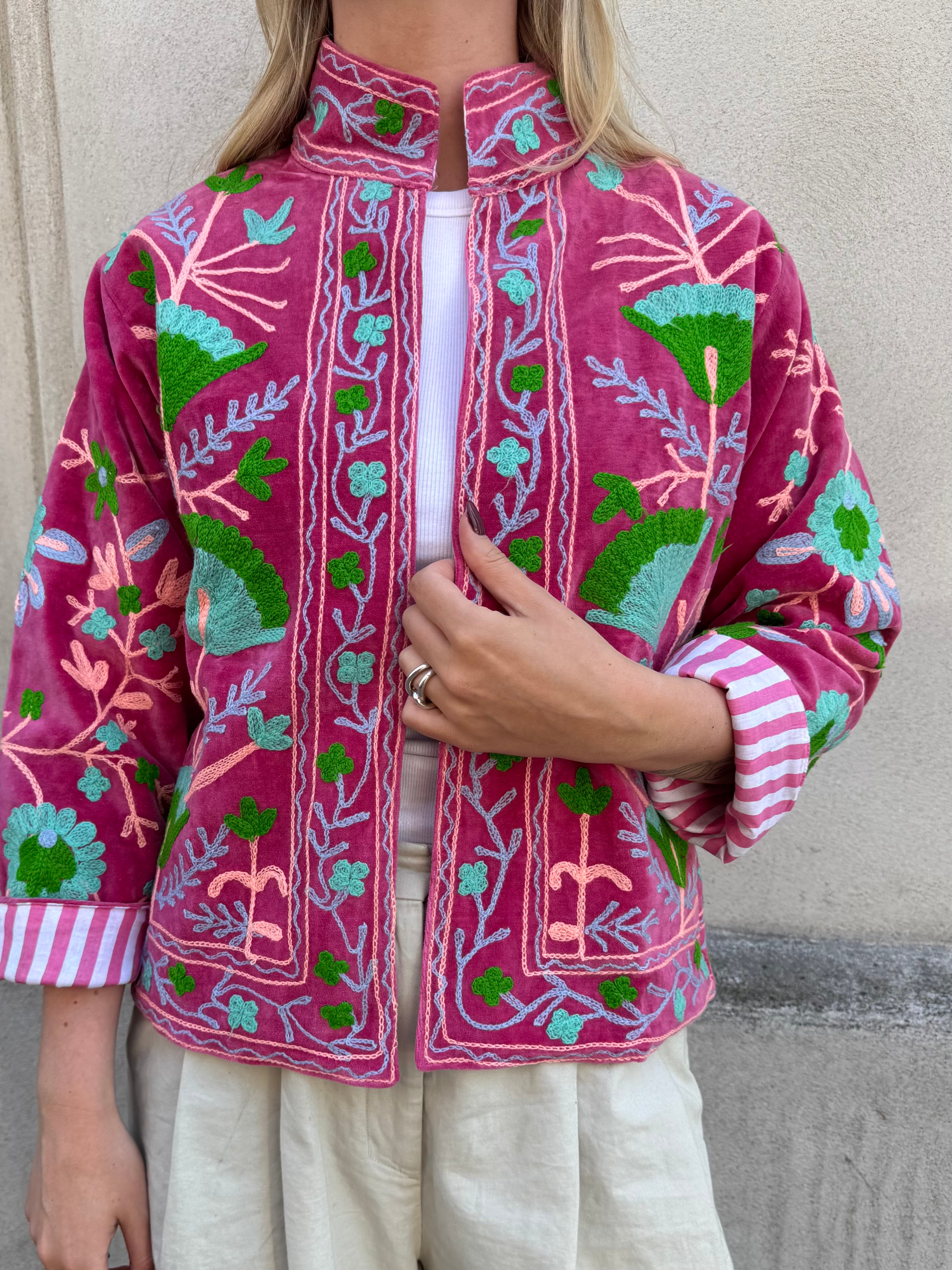AGATE - VELOUR JAKKE - PINK MED GRØN